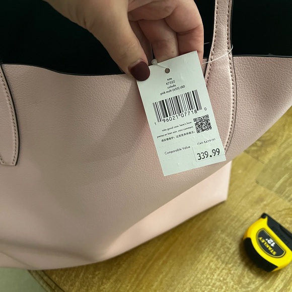 Kate spade pineapple purse with wallet - Picture 5 of 6